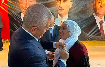 MHP'de toplu katılım töreni: Torbalı'da 350 kişi partiye üye oldu