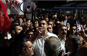 YENİ Parti'den Cemil Tugay'a tepki: İstifa edene kadar eylemler sürecek