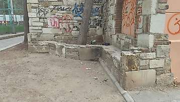Bornova Büyükpark'ta çevre kirliliği tepki çekiyor
