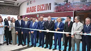 İzmir'de 15 Temmuz'un dijital hafızası açıldı