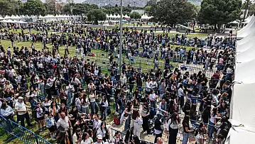 İzmir'de edebiyat rüzgarı