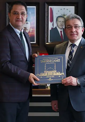 Basın İlan Kurumu İzmir Bölge Müdürü Başeğmez'den Dokuz Eylül Üniversitesi Rektörü Yılmaz'a ziyaret