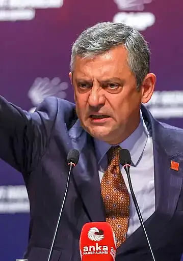 Özgür Özel'den Çarpıcı 1 Mayıs mesajı
