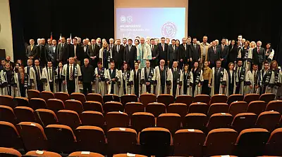 Ege Üniversitesi 2025-2026 Akademik yılı açılış töreni Adalet Bakanı Yılmaz Tunç'un katılımıyla gerçekleşti