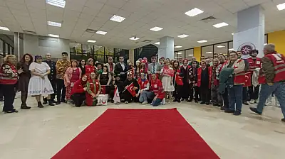 Kızılay'dan üniversite öğrencilerine sıcak buluşma