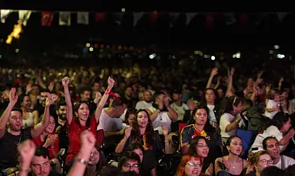 Dünya Kupası heyecanı İzmir meydanlarına taşınıyor