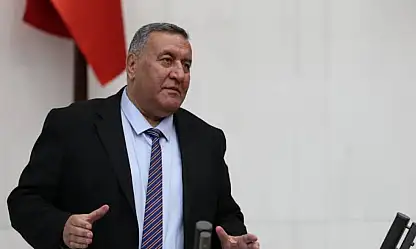 Gürer safını belli etti