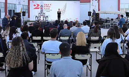 İzmir'de sinema rüzgarı: İKÇÜ Film Festivali kapılarını açtı