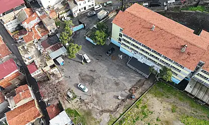 Konak Belediyesi'nden çocuklara renkli dokunuş