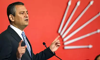 Mutlak butlan sonrası ilk anketten çarpıcı sonuç: CHP seçmeni Özel'e 'Parti kurma' mesajı verdi
