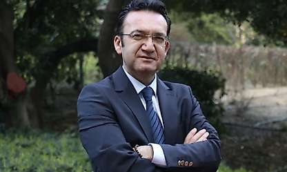Rekor zeytin rekoltesine karşın üretici zor durumda: Zeytin dalda kalıyor