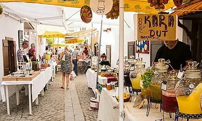 Seferihisar'da pazar yeri tartışması: Pazarcı esnafından 1 milyon liralık ücret tepkisi