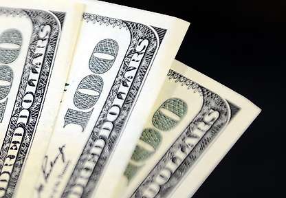 Dolar 49,36 liradan, euro ise 55,21 liradan güne başladı