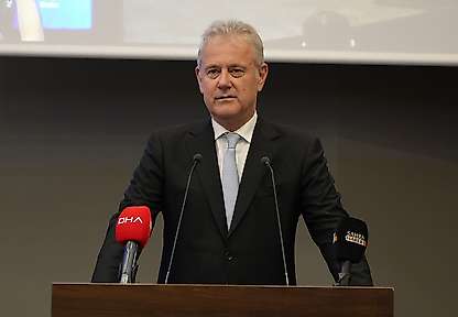 İZTO'da Mahmut Özgener yeniden başkan