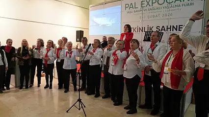 3. Yaş Üniversitesi PAL Expocare Fuarı'nda Seferihisar'ı temsil etti