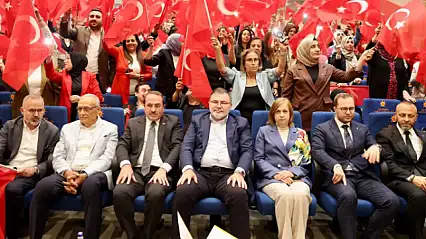 AK Parti İzmir'de hedef büyüttü: 'İzmir'de daha güçlü olacağız'
