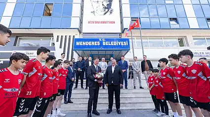 Cemil Tugay'dan Menderes'te birlik ve mücadele mesajı