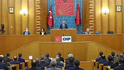 CHP'de grup toplantısı krizi büyüyor: Hem Özel hem Kılıçdaroğlu cephesinden iptal kararı