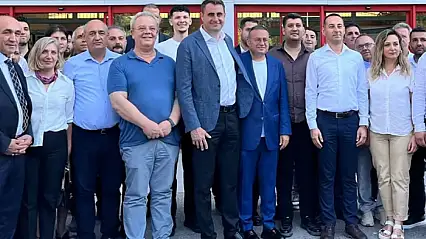 CHP İzmir'de dikkat çeken tablo: Görevden alınan Güç, grup toplantısına başkanlık yaptı