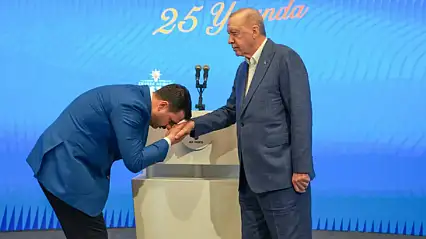 Erdoğan'a anlamlı hediye, kampta dikkat çeken final oldu
