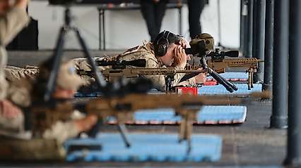 Foça'da Boran-8 Uluslararası Keskin Nişancı Yarışması sürüyor