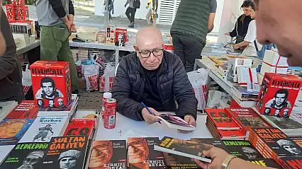 İlyas Salman İzmir Kitap Fuarı'nda