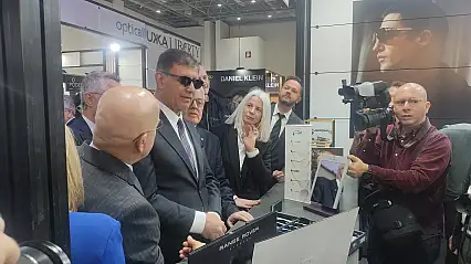 İzmir, dünya optik sektörünün kalbi oluyor: Başkan Tugay'dan 'Vizyon' mesajı