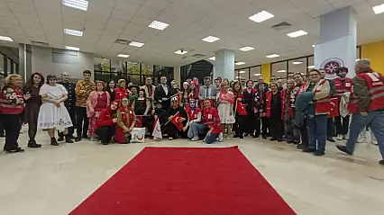 Kızılay'dan üniversite öğrencilerine sıcak buluşma