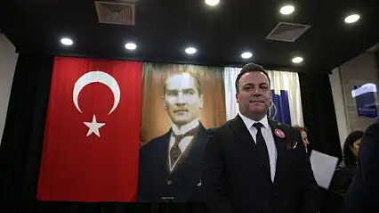 Kuşadası'nda kriz sonrası yeni dönem başladı: Tahsin Demirtaş başkanvekili seçildi