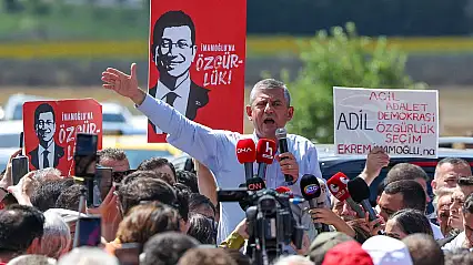 Özgür Özel'den Cumhurbaşkanı adaylığı mesajı: 'Bizden biri cumhurbaşkanı olacak'