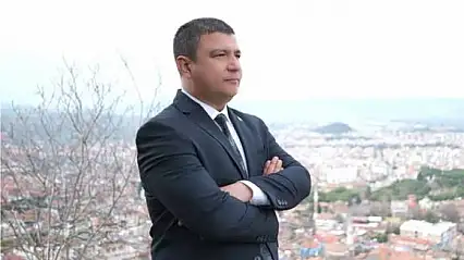 Tire Belediye Başkanı Hayati Okuroğlu CHP'den istifa etti!