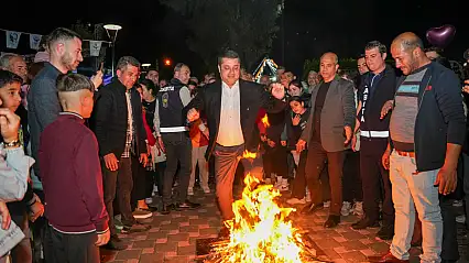 Torbalı'da gece müzikle, sokaklar coşkuyla doldu