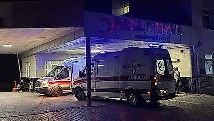 Kemalpaşa'da 80 işçi gıda zehirlenmesi şüphesiyle hastaneye başvurdu