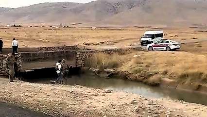 Su kanalına düşen otomobildeki 4'ü çocuk 6 kişi hayatını kaybetti