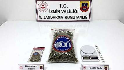 Torbalı'da fabrika konteynerine uyuşturucu operasyonu: 3 gözaltı