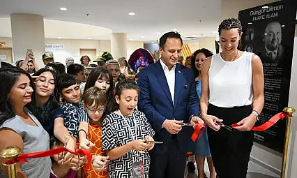 Güngör Dilmen Bornova'da ölümsüzleştirildi