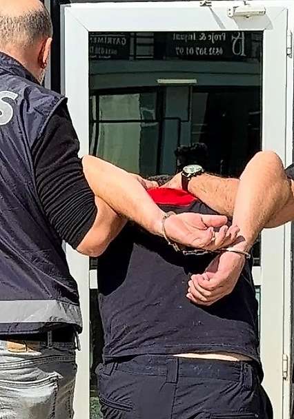 Eski sevgilisinin evini ateşe verdiği iddia edilen itfaiyeci tutuklandı