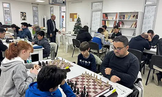 Seferihisar'da yeni yıl satranç turnuvası coşkusu