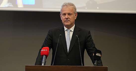 İZTO'da Mahmut Özgener yeniden başkan