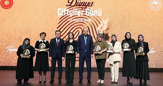 Torbalılı kadın çiftçi Cumhurbaşkanlığı Külliyesi'nde gurur yaşadı