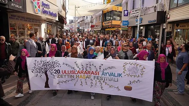 20. Ayvalık uluslararası zeytin hasat ve turizm festivali coşkuyla başladı