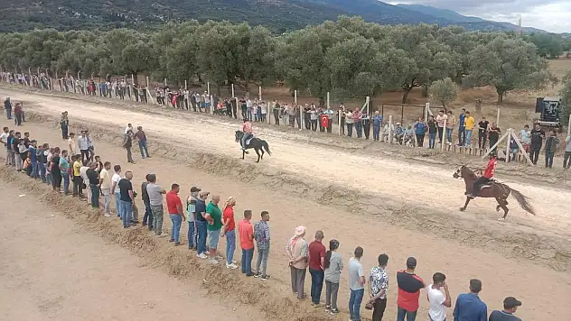 3. Geleneksel Tire Rahvan At Yarışları başladı
