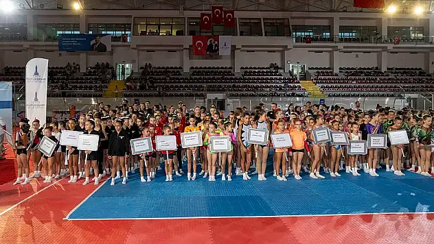 Aerobik Cimnastik Şenliği başladı