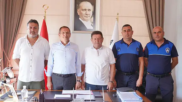 Ayvalık'ta kadrolu işçilere maaş ve sosyal haklarda artış