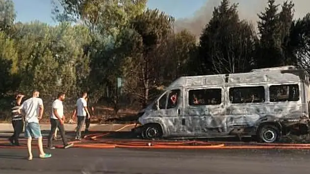 Bakan Yumaklı 'İzmir Buca'daki yangın tamamen kontrol altına alındı'