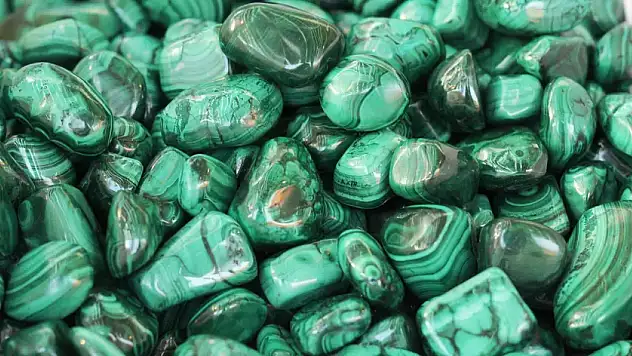 'Bakırın yeşil tucizesi: Malakit Taşı'