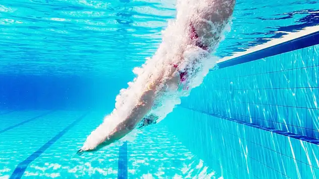 Balıklama atlamayın felç kalabilirsiniz