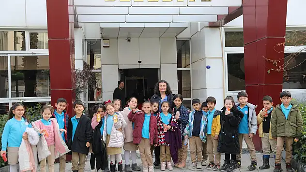 Başkan İsmail Yetişkin minik öğrencilerle söyleşide buluştu