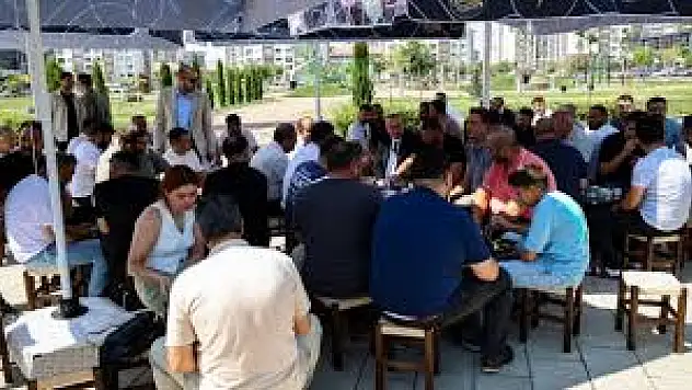 Başkan Yalım esnafla buluştu: 'Uşak için daha yapacak çok işimiz var'