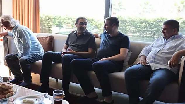 Başkan Yiğit'e ev hapsi kararı verildi